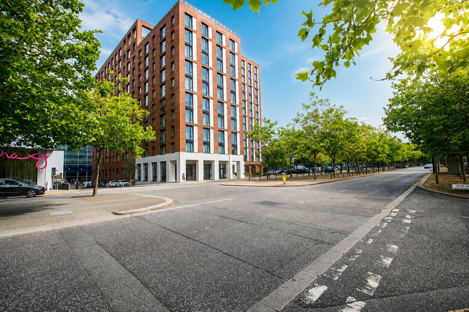 Avebury Boulevard, Milton Keynes